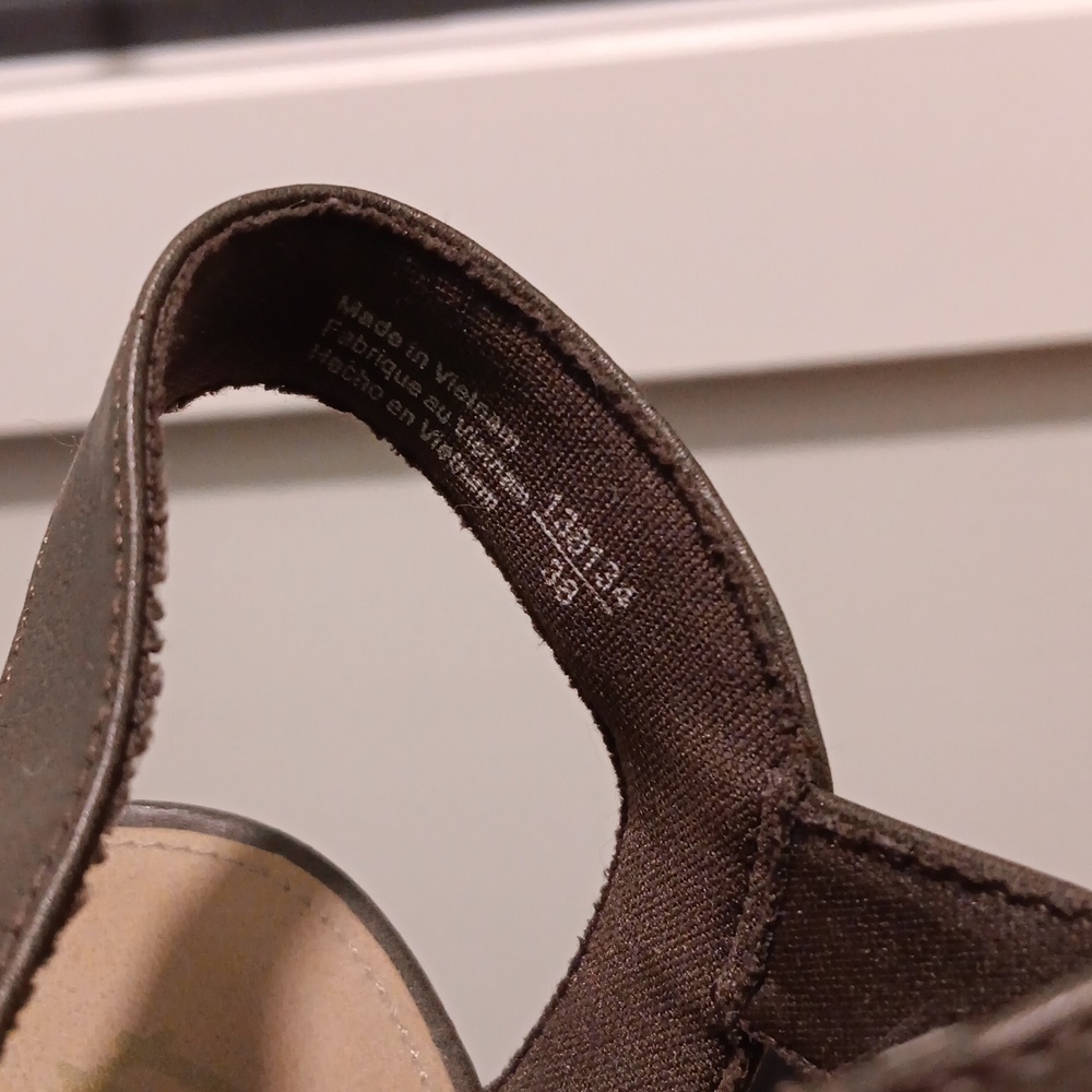 Faux Leather Heels - Picture 4 of 7